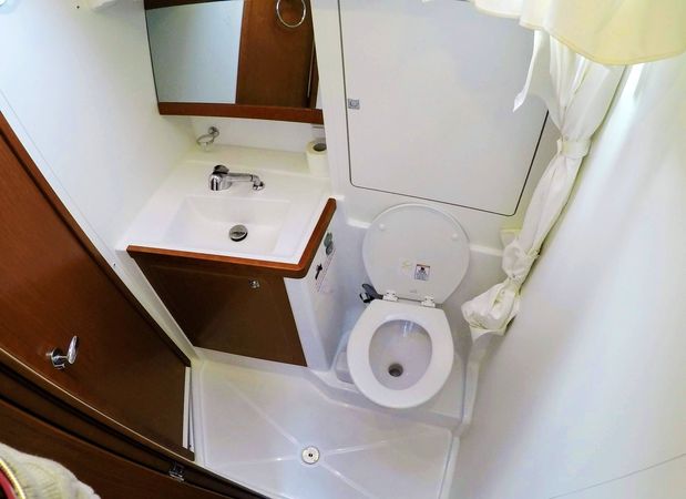 Beneteau Oceanis 48 | Cayetana