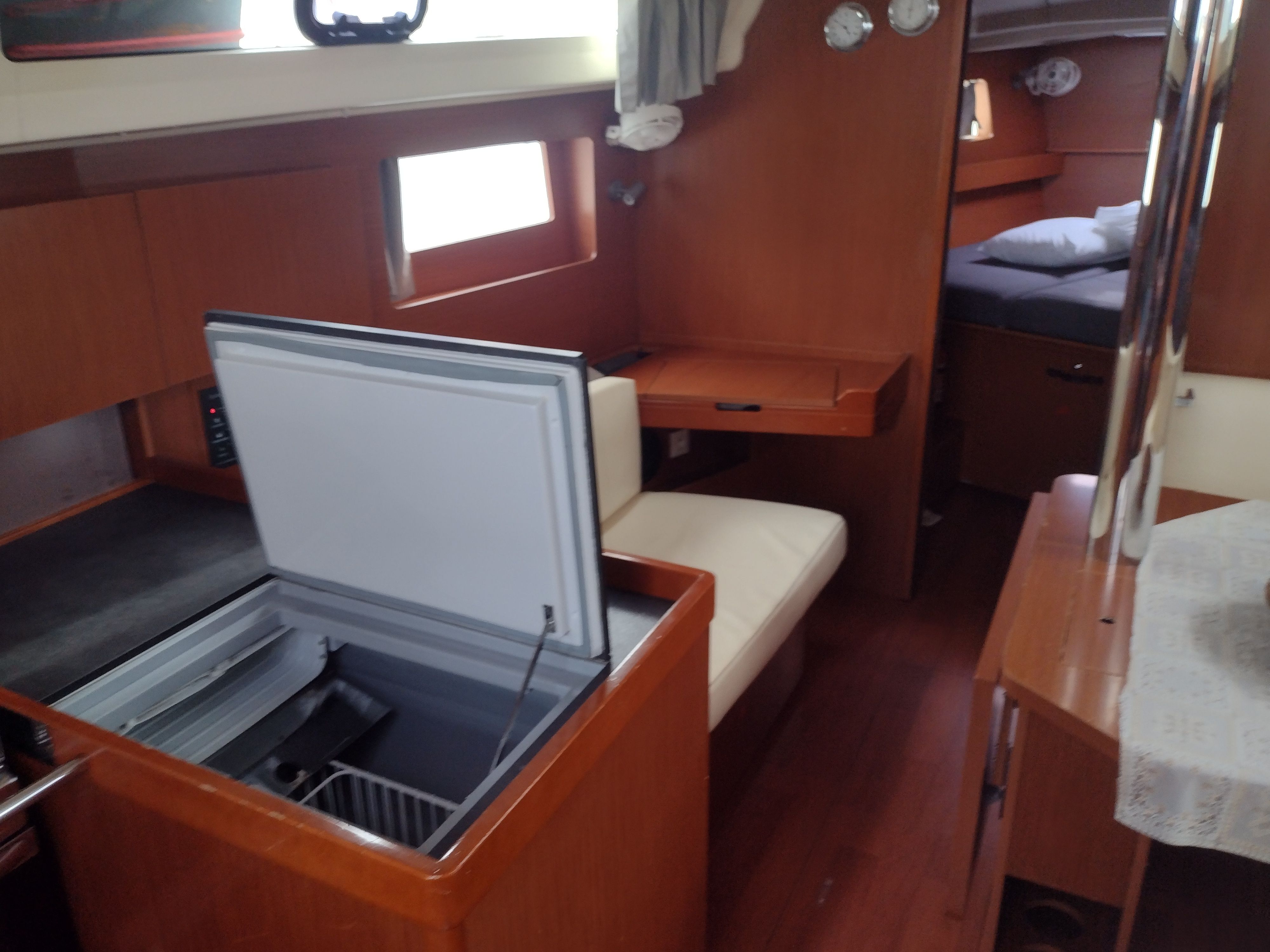 Beneteau Oceanis 41.1 | Paulina