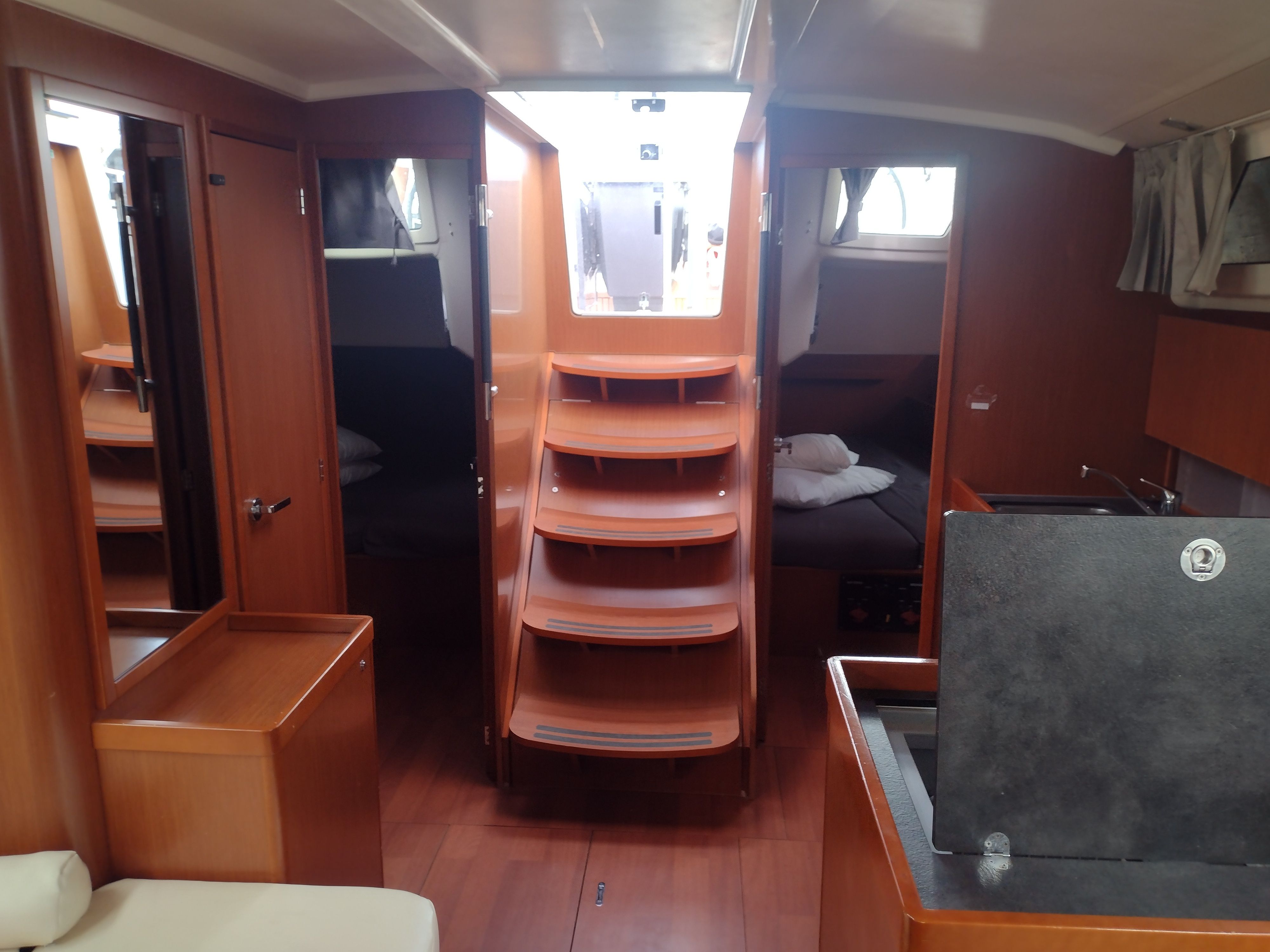 Beneteau Oceanis 41.1 | Paulina
