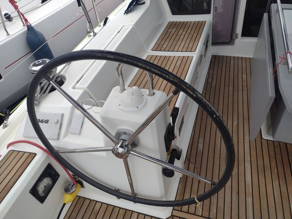 Beneteau Oceanis 41.1 | Paulina