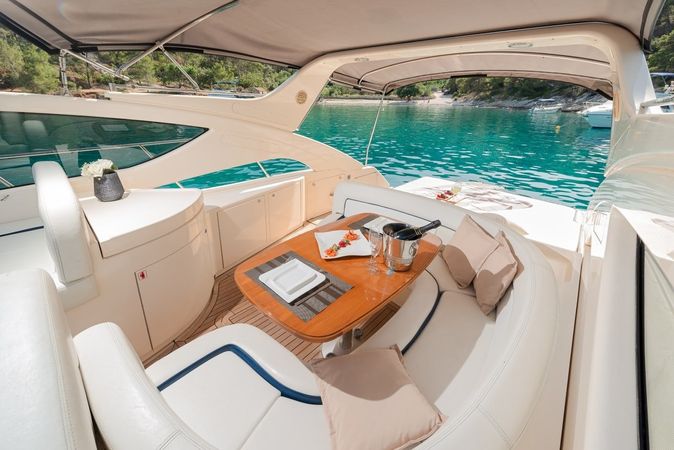 Dalla Pieta 48 | Lady Tania