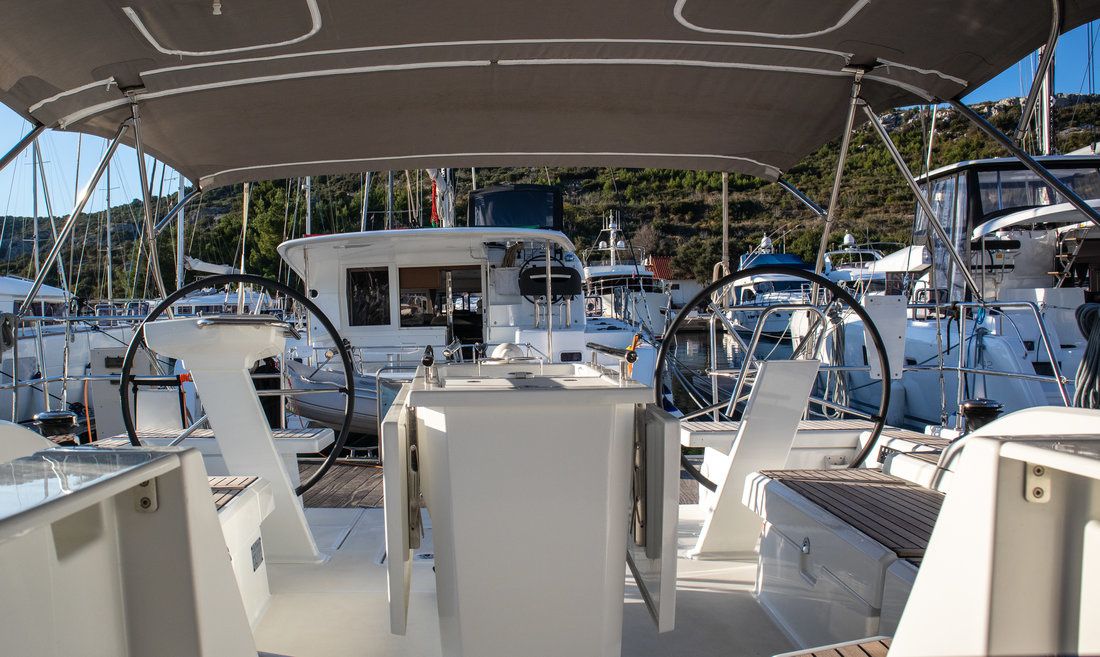 Beneteau Oceanis 51.1 | Full Moon
