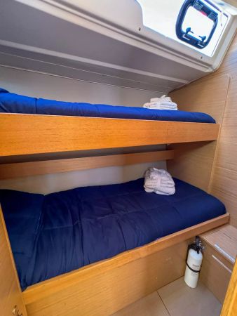 Dufour 430 | Slowdown