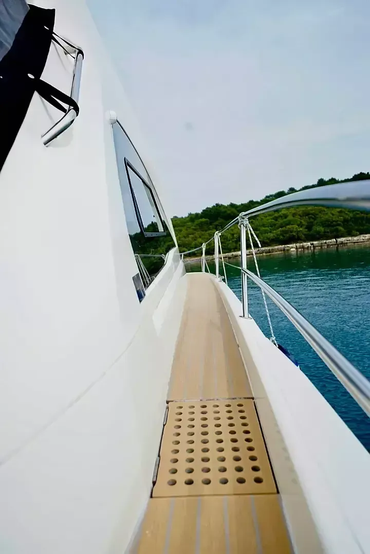Bavaria Sport 44 | Paluma