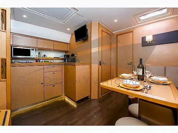 Bavaria Sport 44 | Paluma