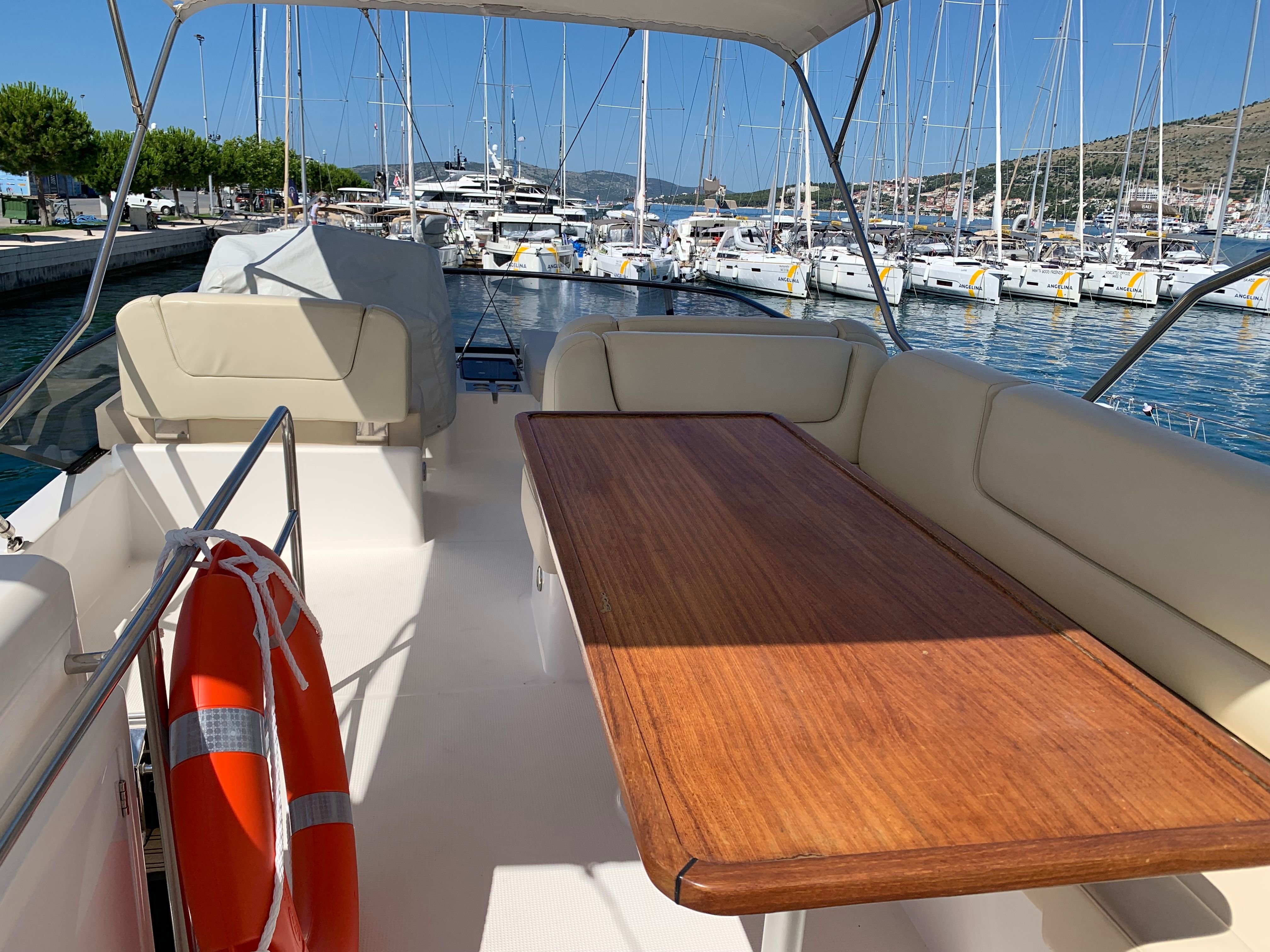 Bavaria Virtess 420 Fly | Sunrise