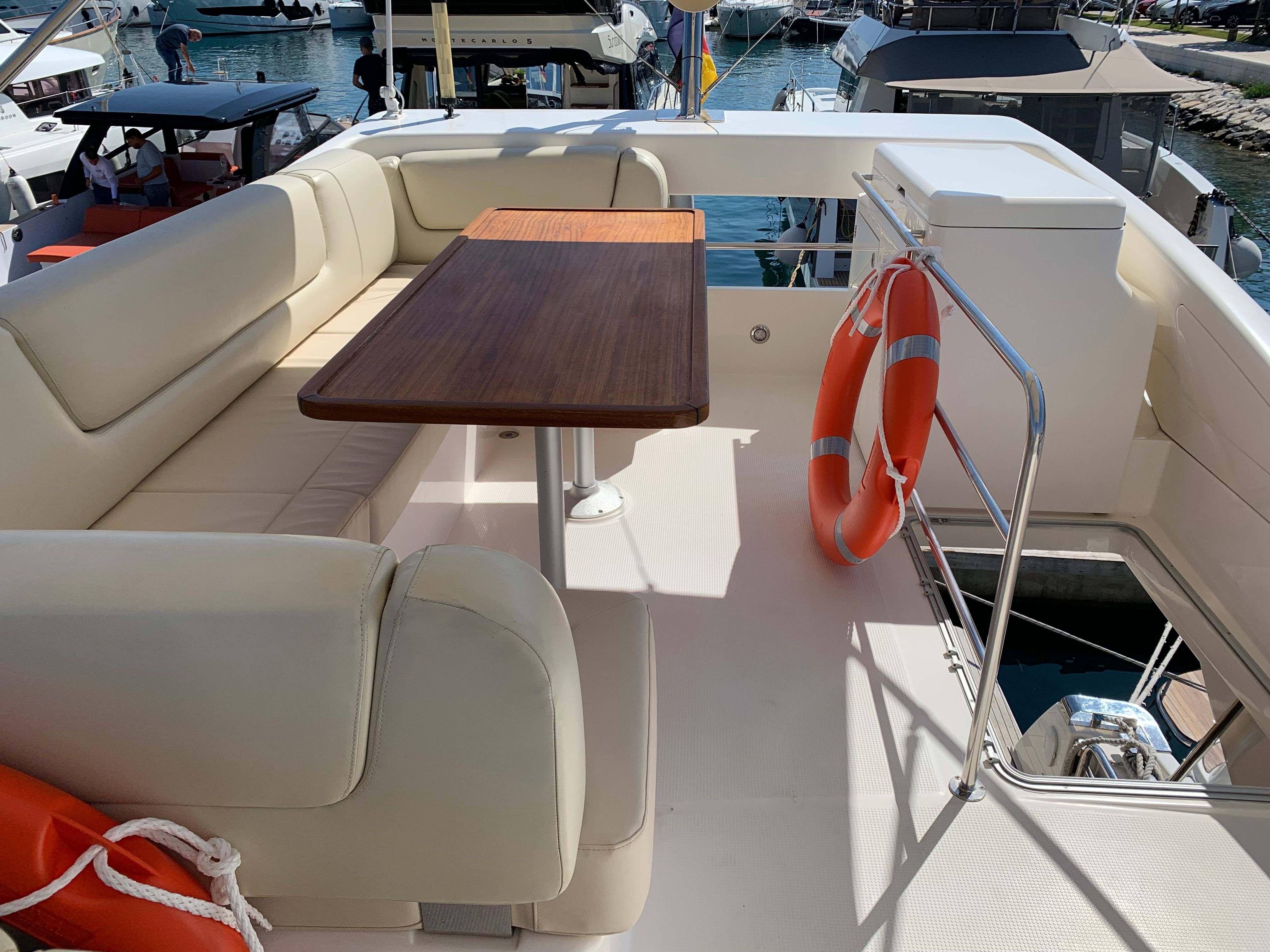 Bavaria Virtess 420 Fly | Sunrise