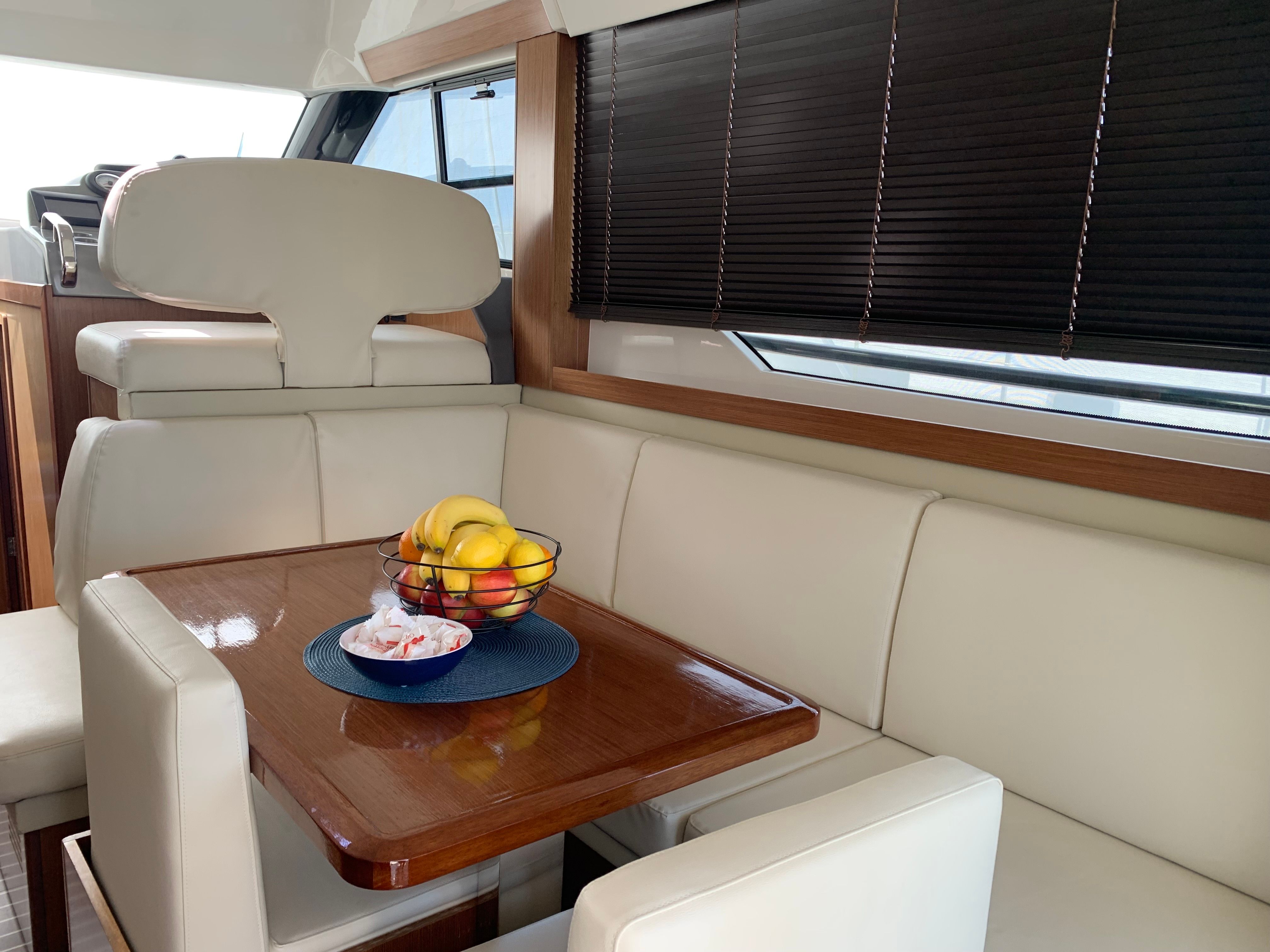 Bavaria Virtess 420 Fly | Sunrise