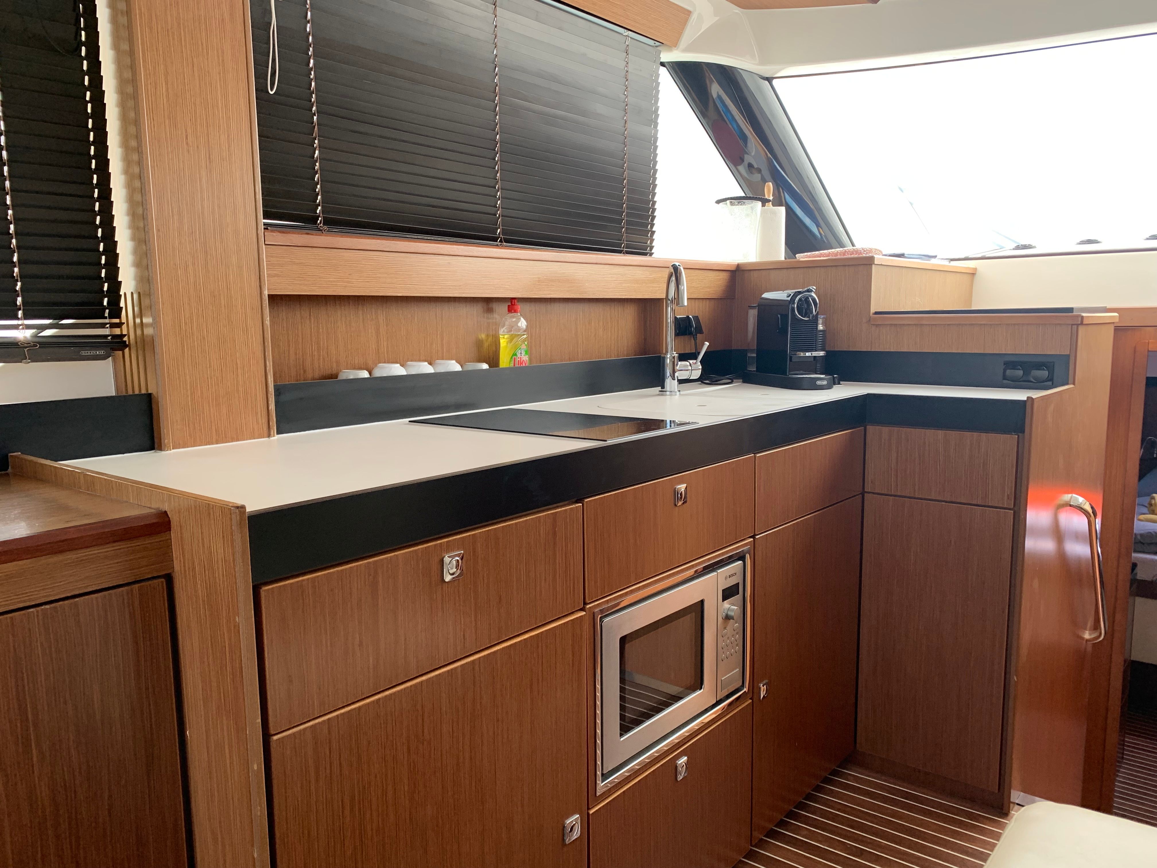 Bavaria Virtess 420 Fly | Sunrise