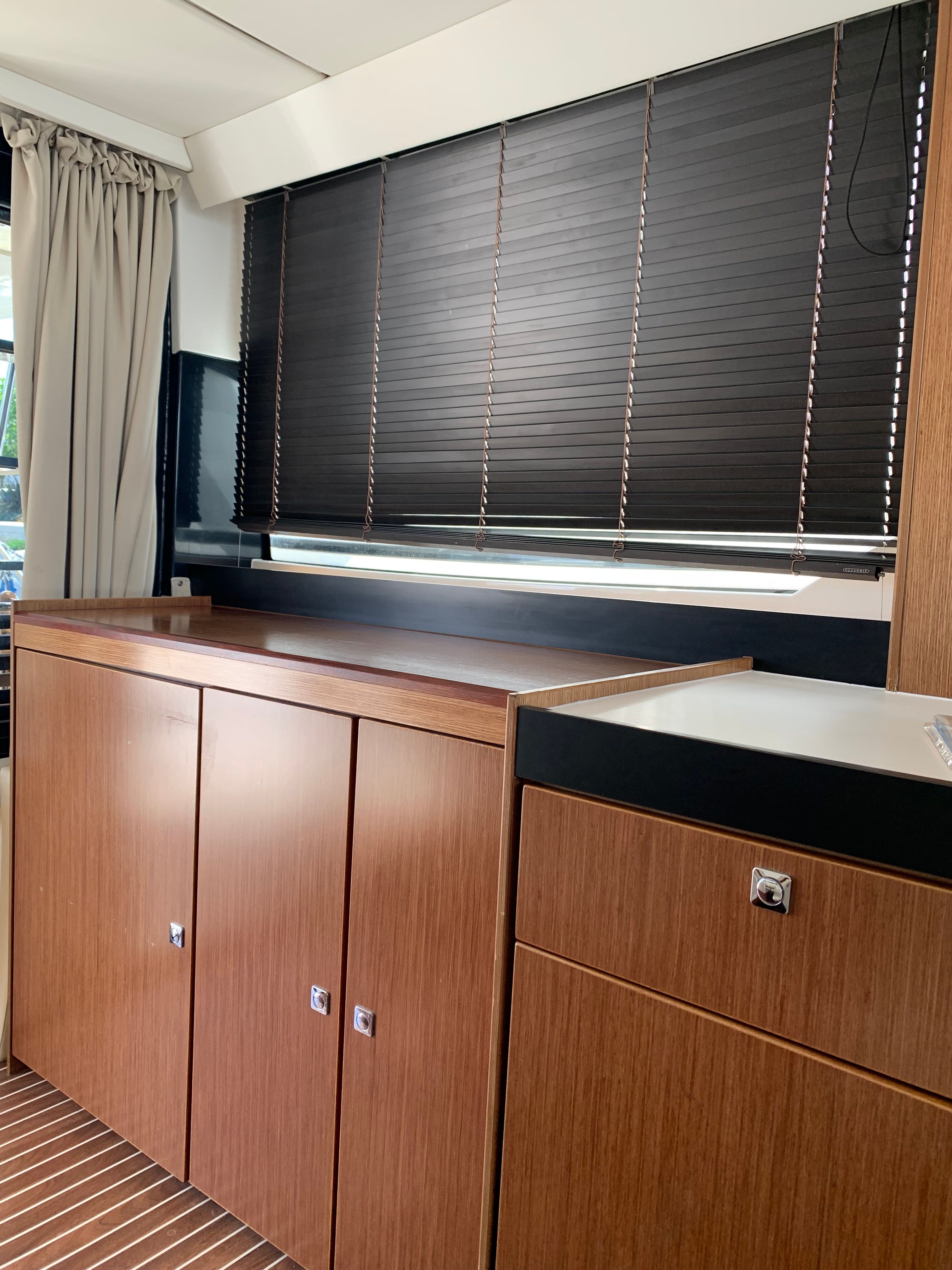 Bavaria Virtess 420 Fly | Sunrise