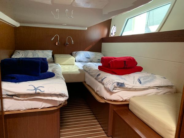 Bavaria Virtess 420 Fly | Sunrise