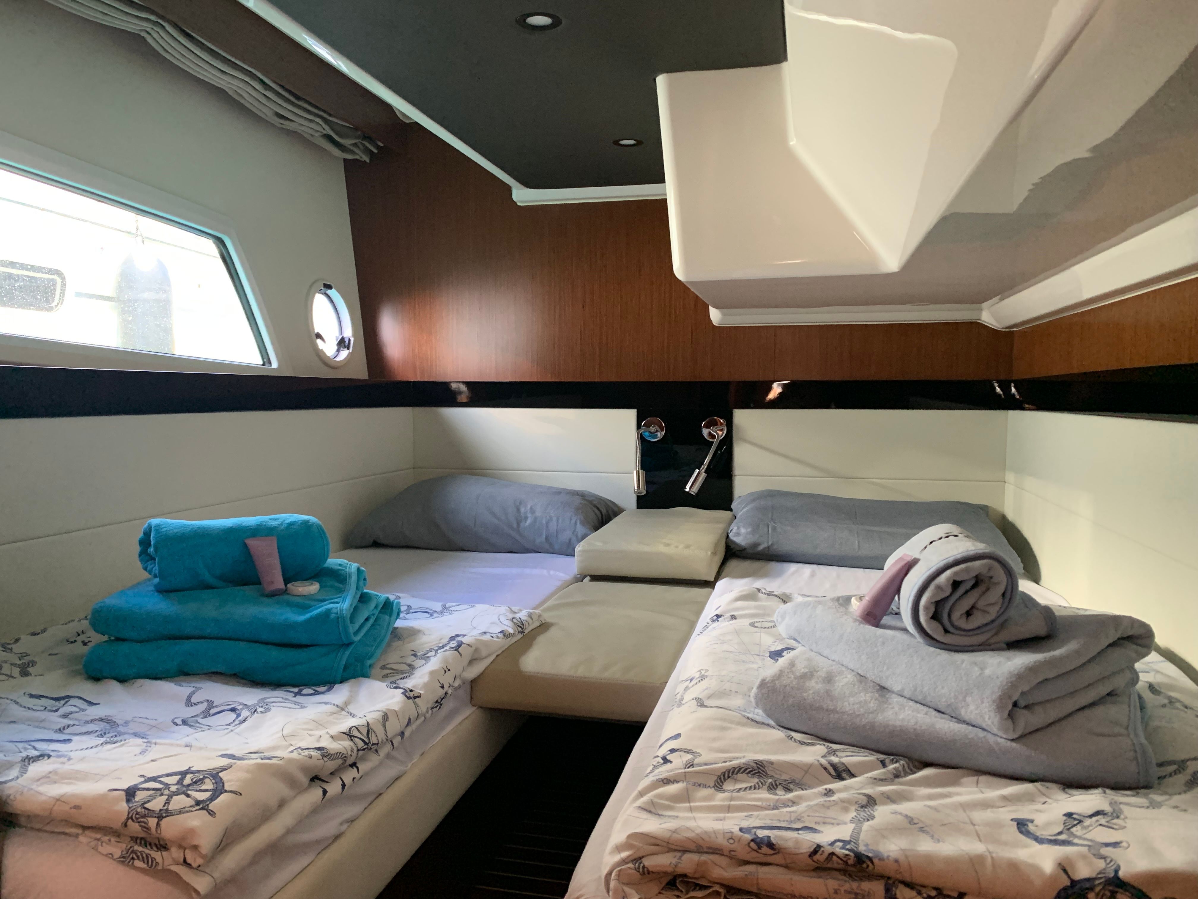 Bavaria Virtess 420 Fly | Sunrise