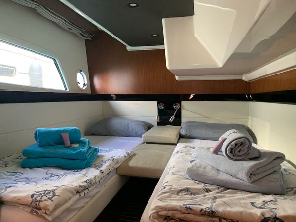 Bavaria Virtess 420 Fly | Sunrise