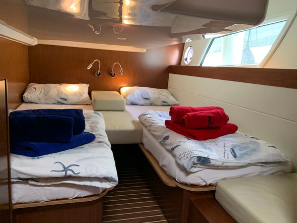 Bavaria Virtess 420 Fly | Sunrise