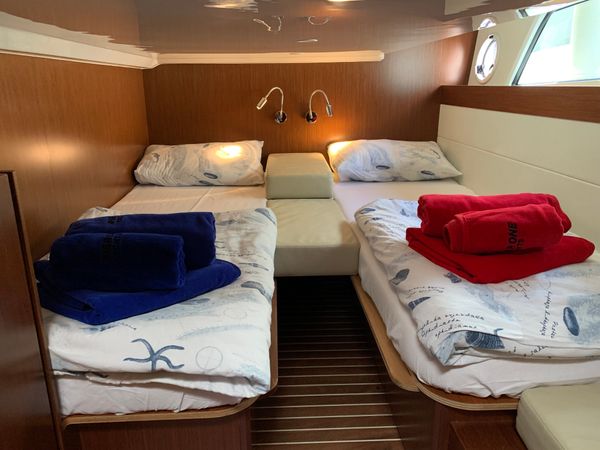 Bavaria Virtess 420 Fly | Sunrise