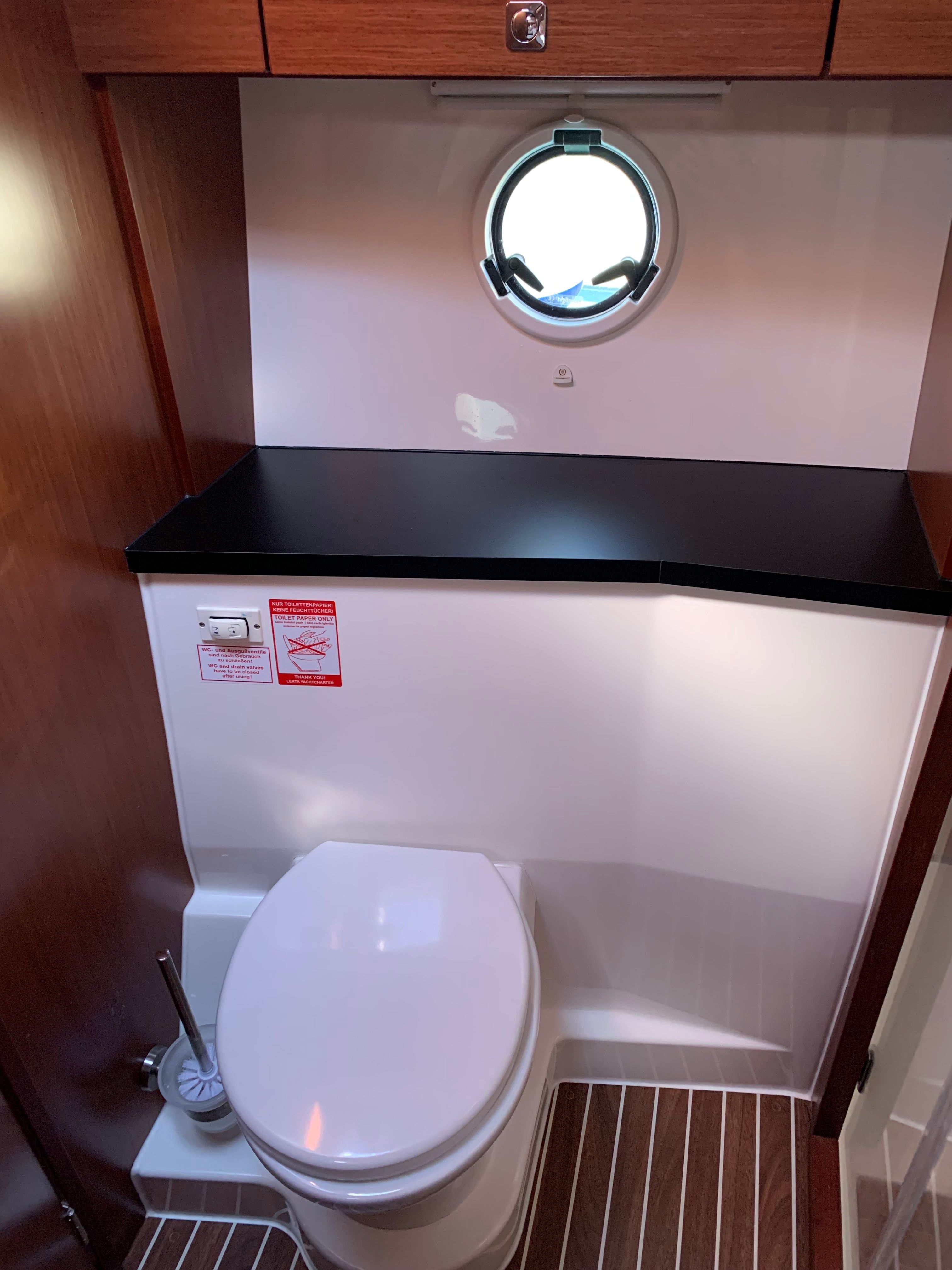 Bavaria Virtess 420 Fly | Sunrise