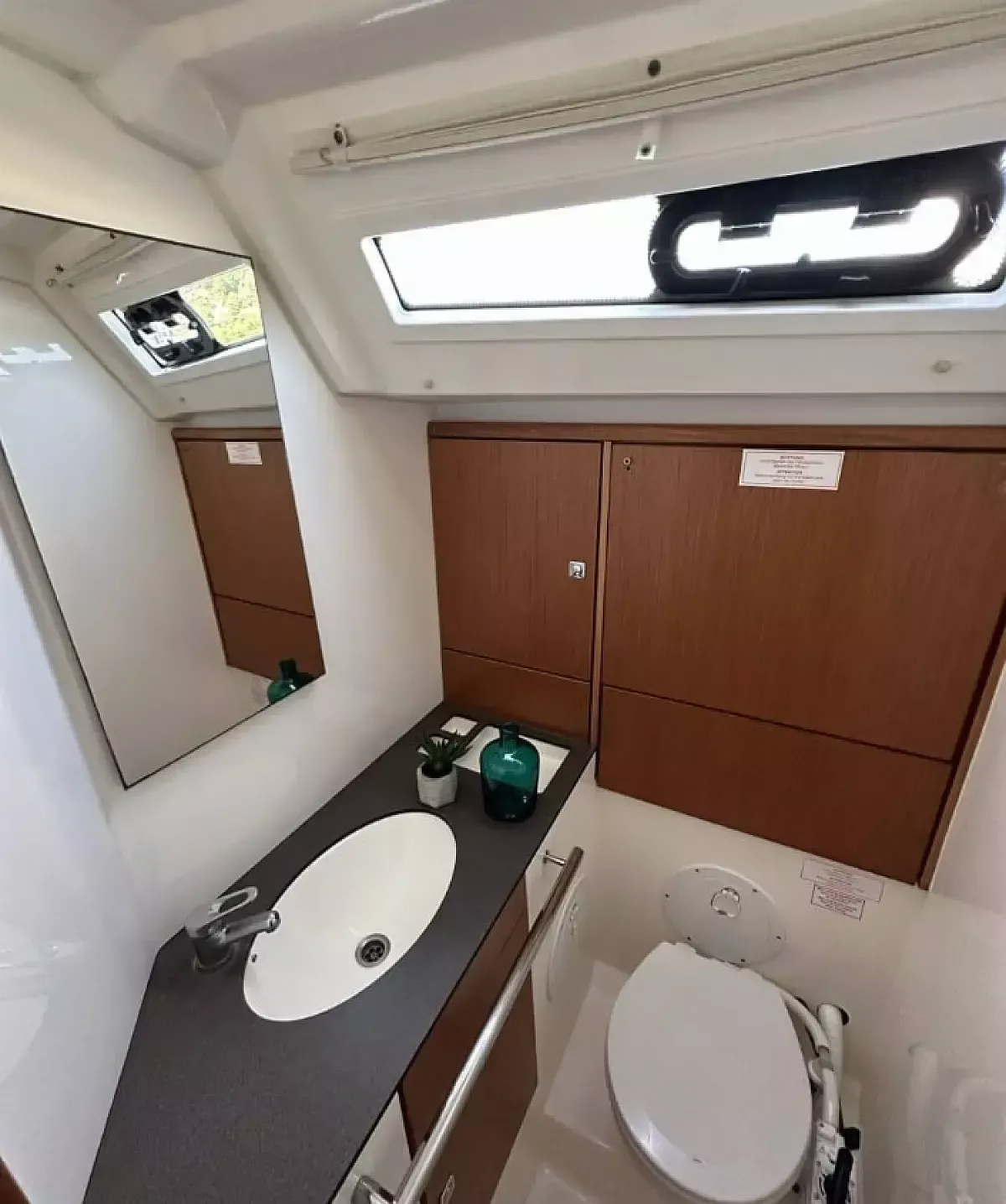 Bavaria Cruiser 46 | Leonidas
