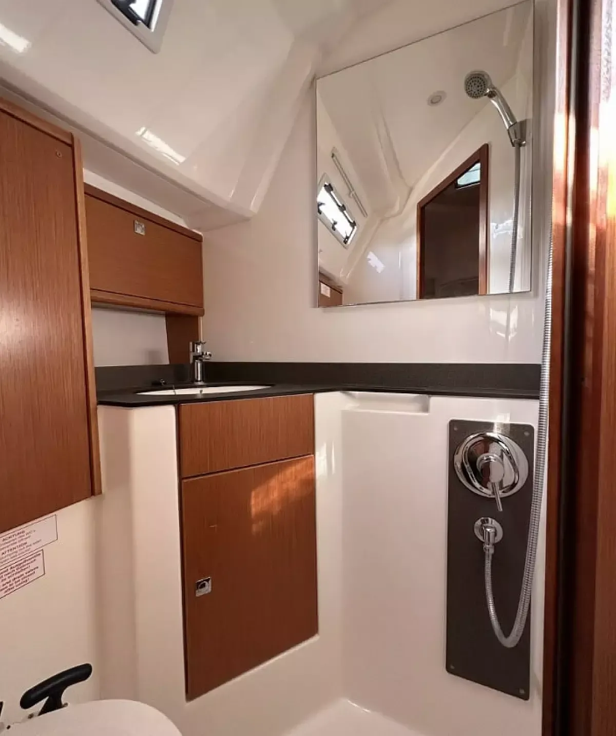 Bavaria Cruiser 46 | Leonidas