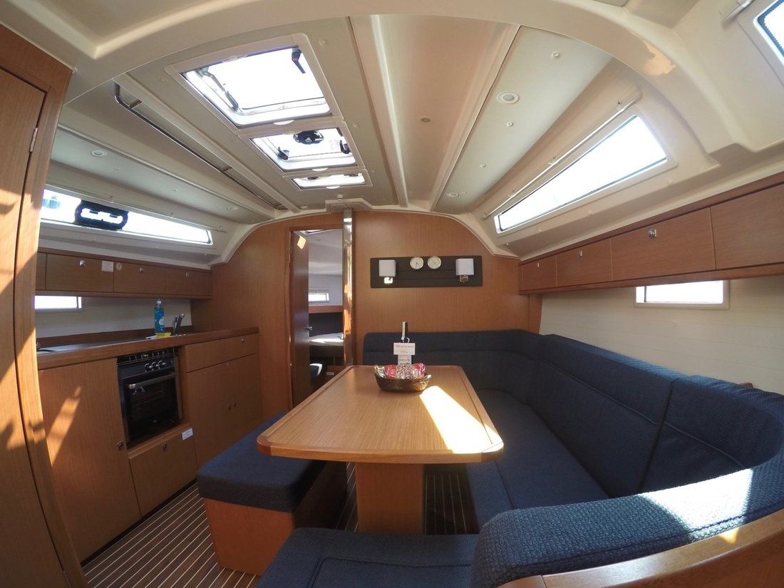 Bavaria Cruiser 41 | Cadenza