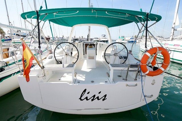Beneteau Oceanis 38 | Lisis