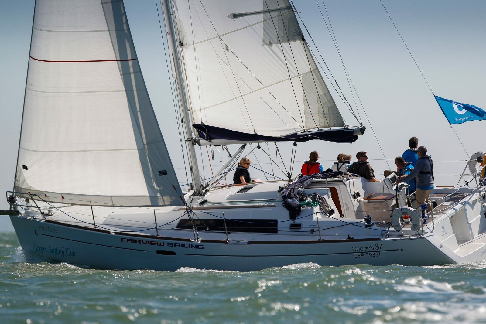 Beneteau Oceanis 37 | Avant Garde