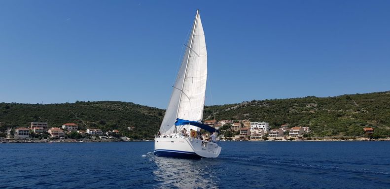 Oceanis Clipper 393