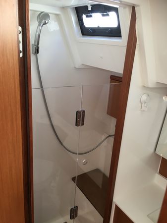 Bavaria C45 | Lady Flora 1