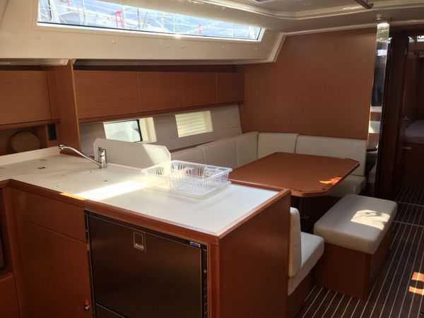 Bavaria C45 | Lady Flora 1