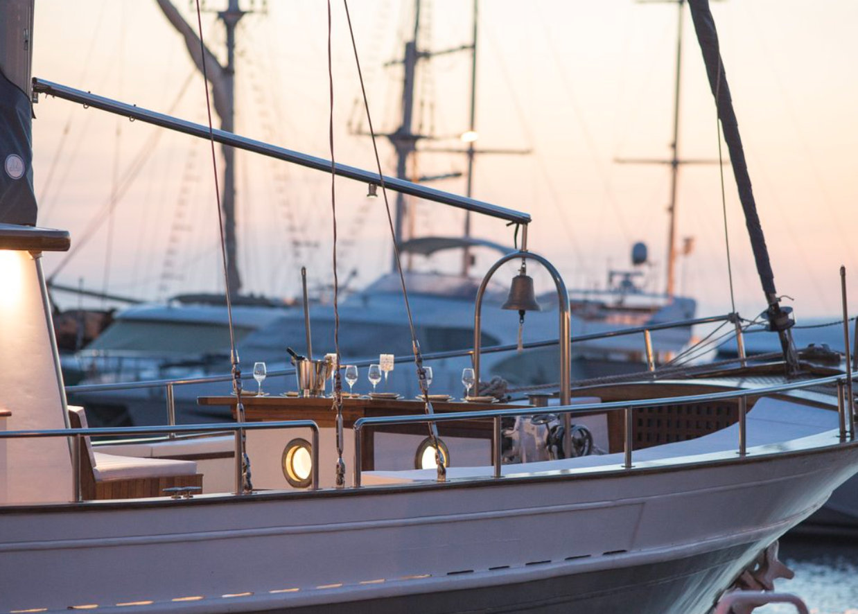 Motor Sailer 81 | Cosmos