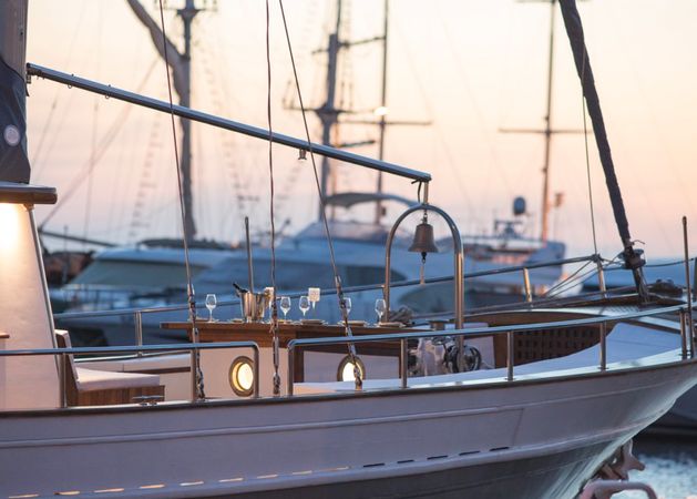 Motor Sailer 81 | Cosmos