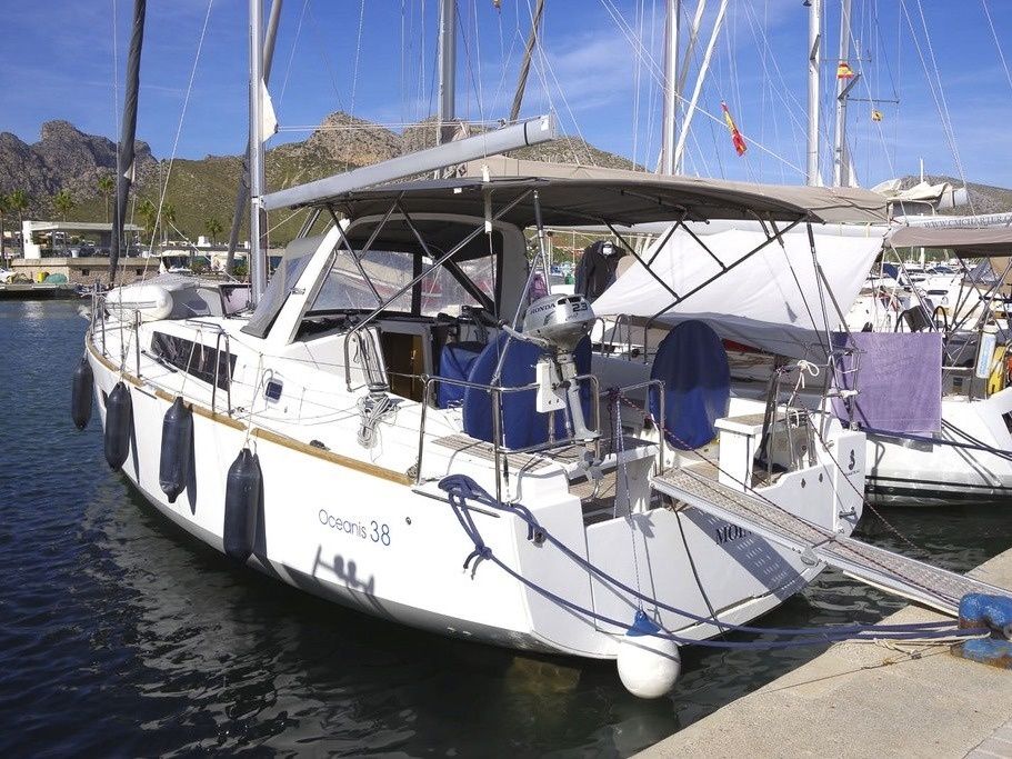 Beneteau Oceanis 38 | Moin