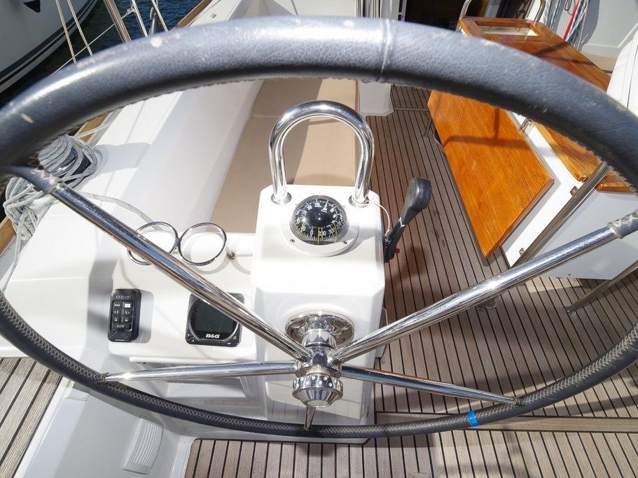 Beneteau Oceanis 38 | Moin
