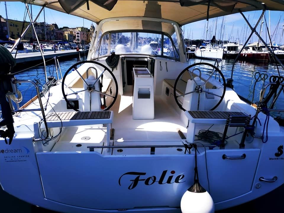 Beneteau Oceanis 38 | Folie