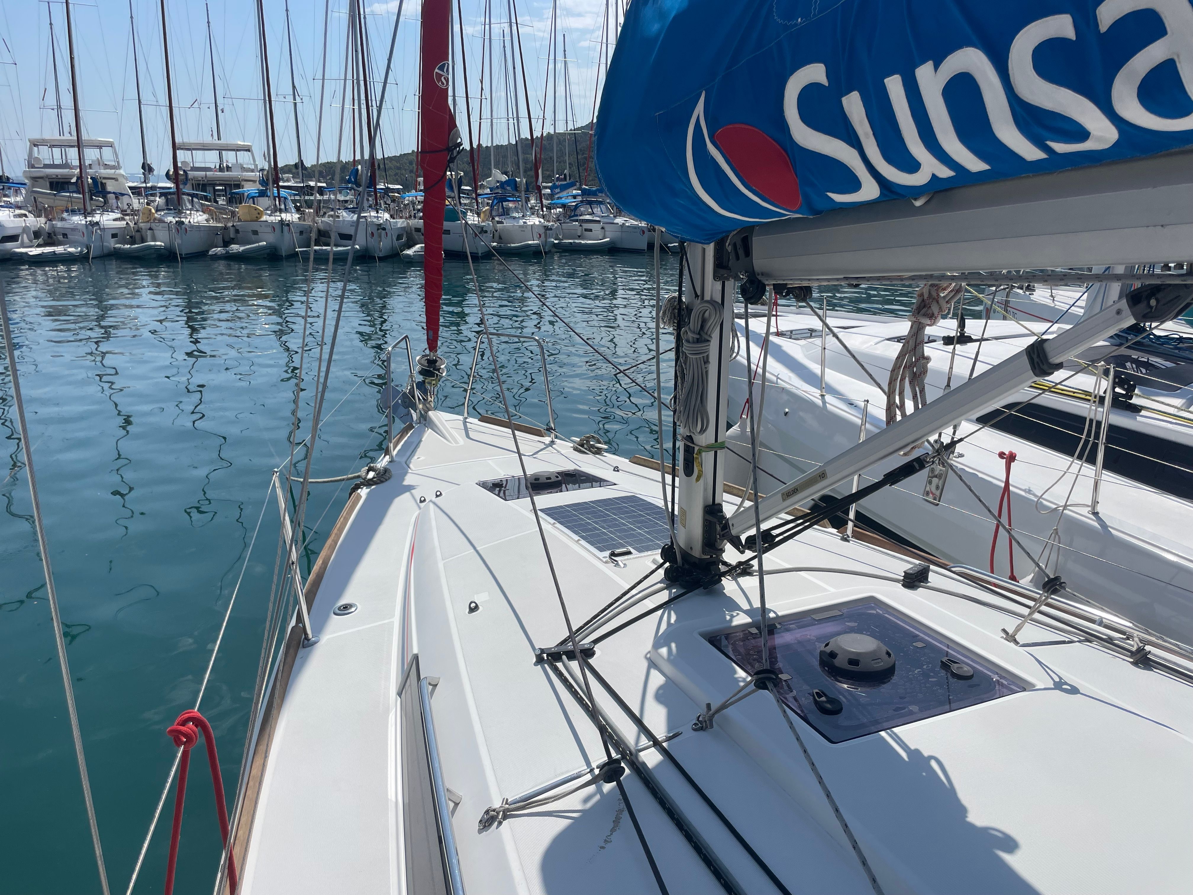 Jeanneau Sun Odyssey 349 | Sunsail 19