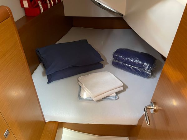 Jeanneau Sun Odyssey 349 | Sunsail 19