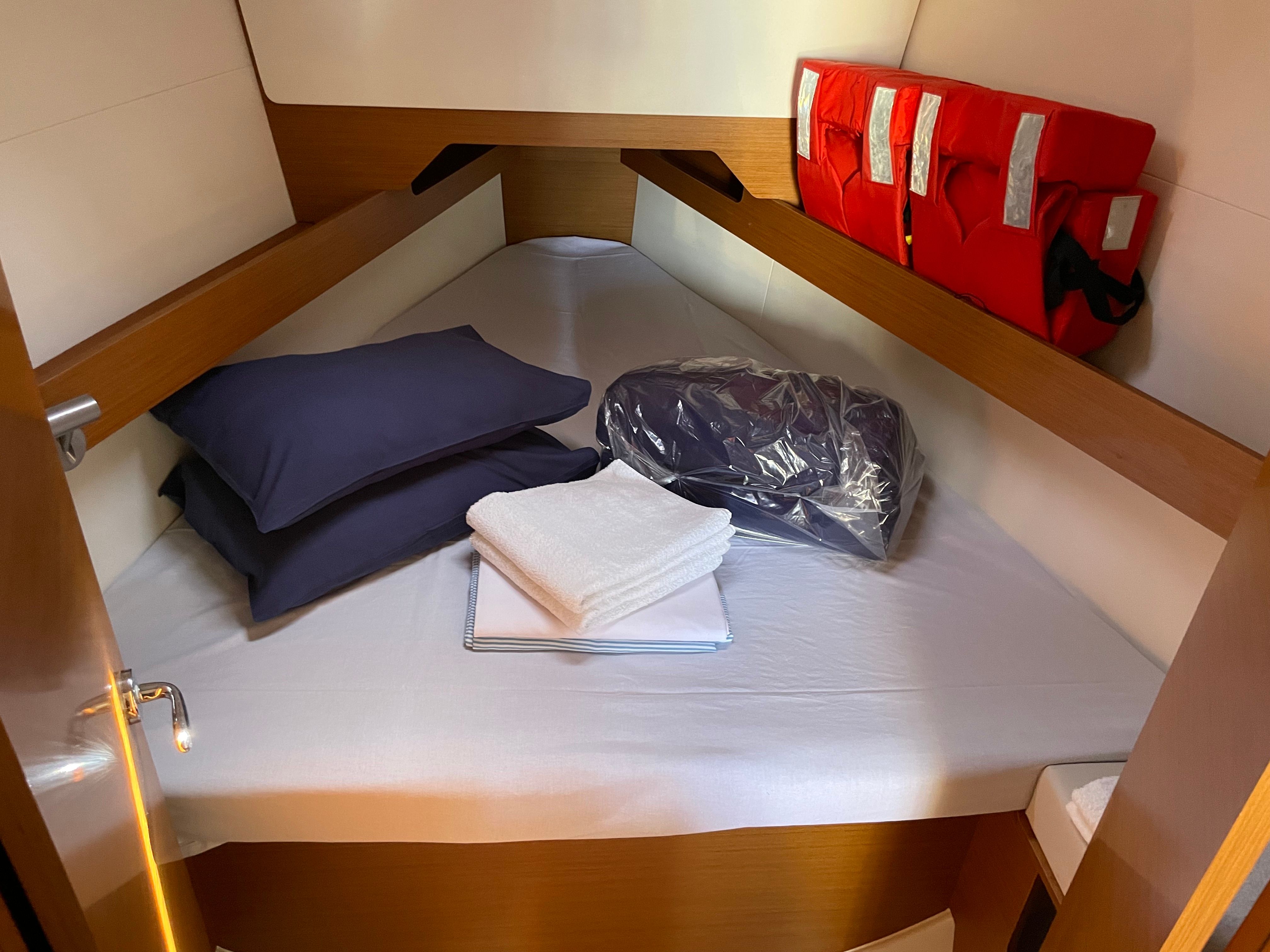 Jeanneau Sun Odyssey 349 | Sunsail 19