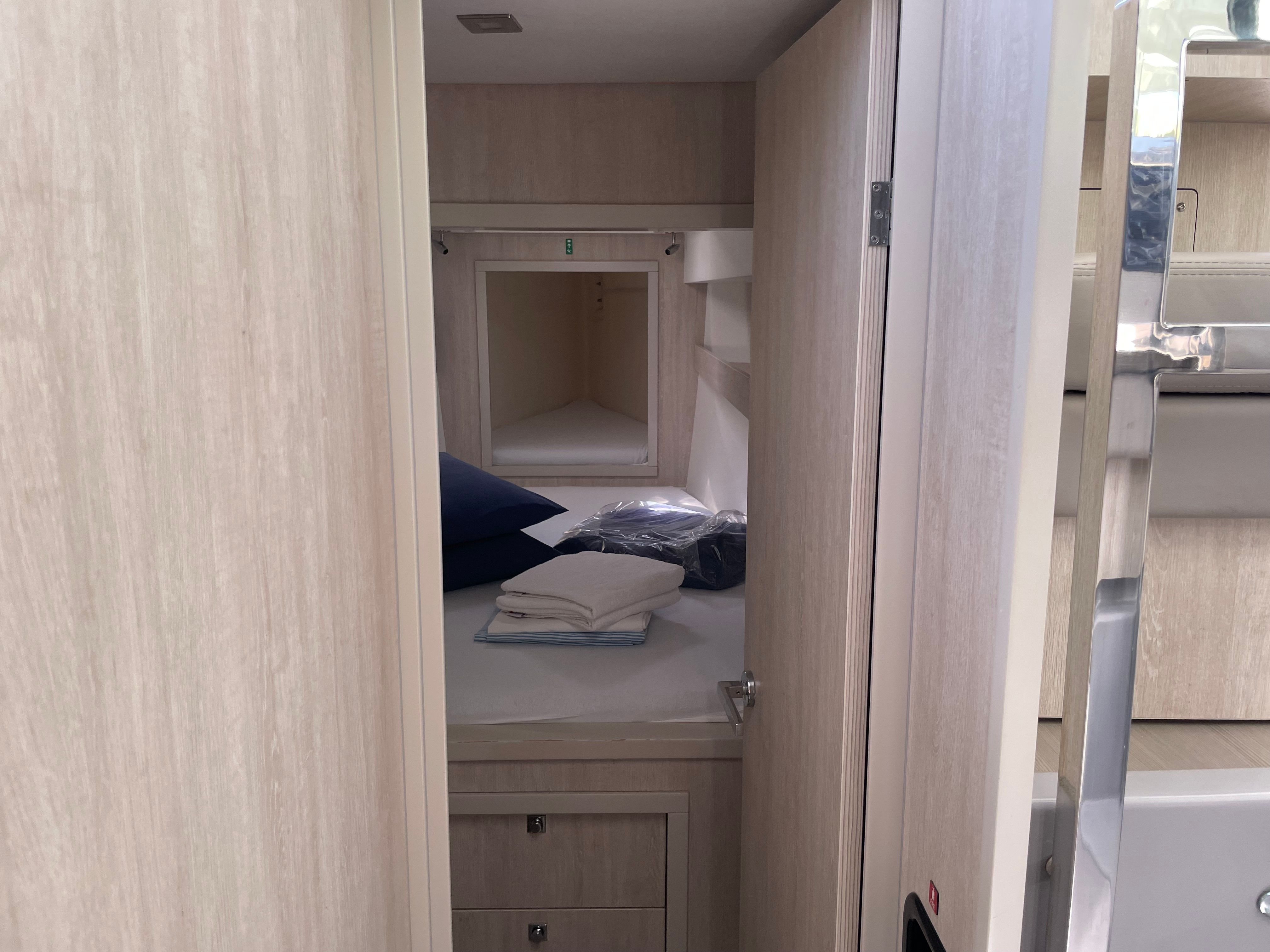 Leopard 40 | Sunsail 19