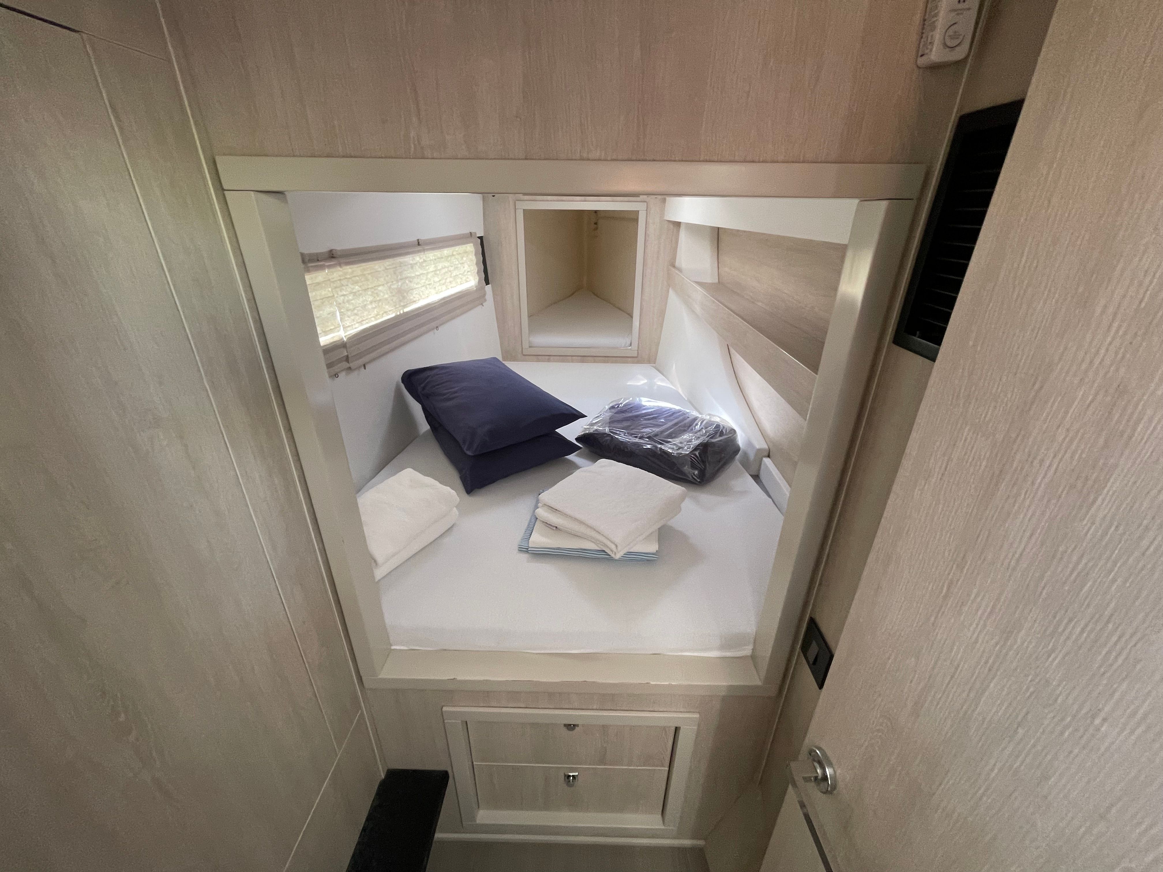 Leopard 40 | Sunsail 19