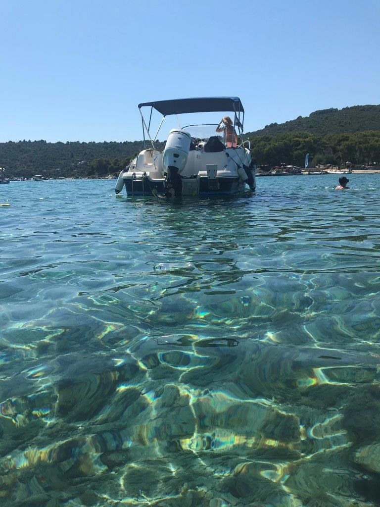 Quicksilver 635 | Commander