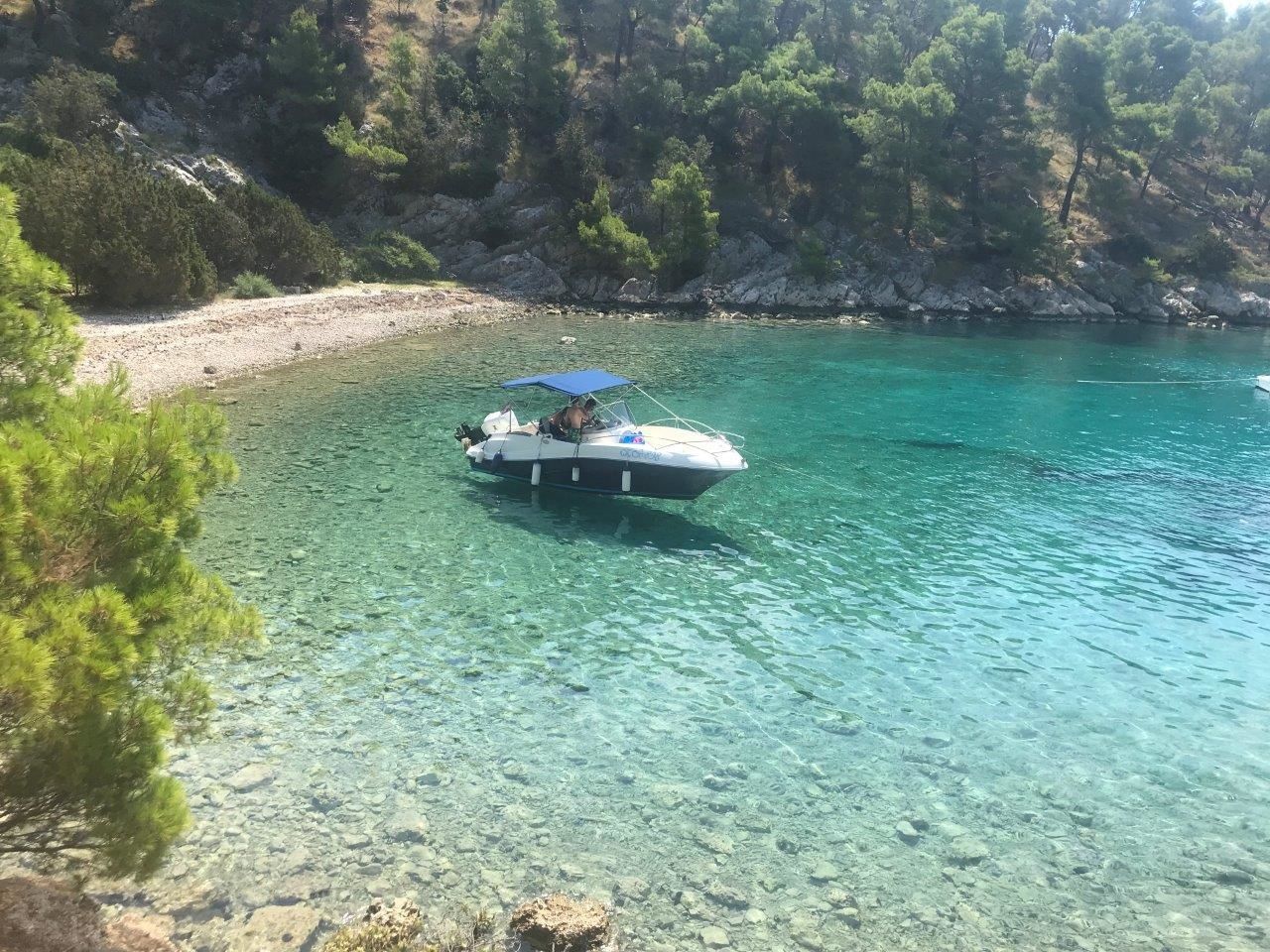 Quicksilver 635 | Commander