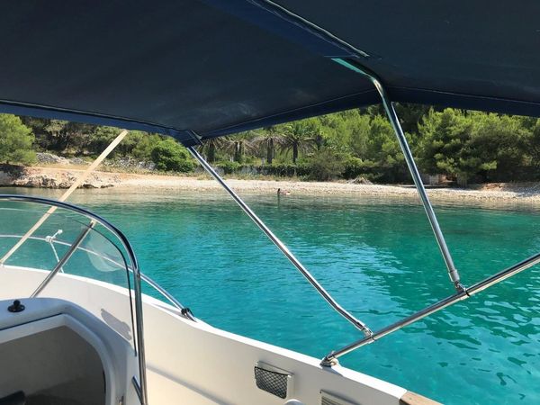 Quicksilver 635 | Commander