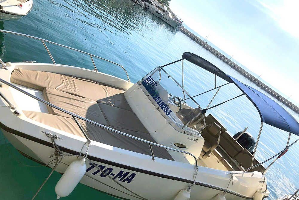 Quicksilver 675 | Sundeck