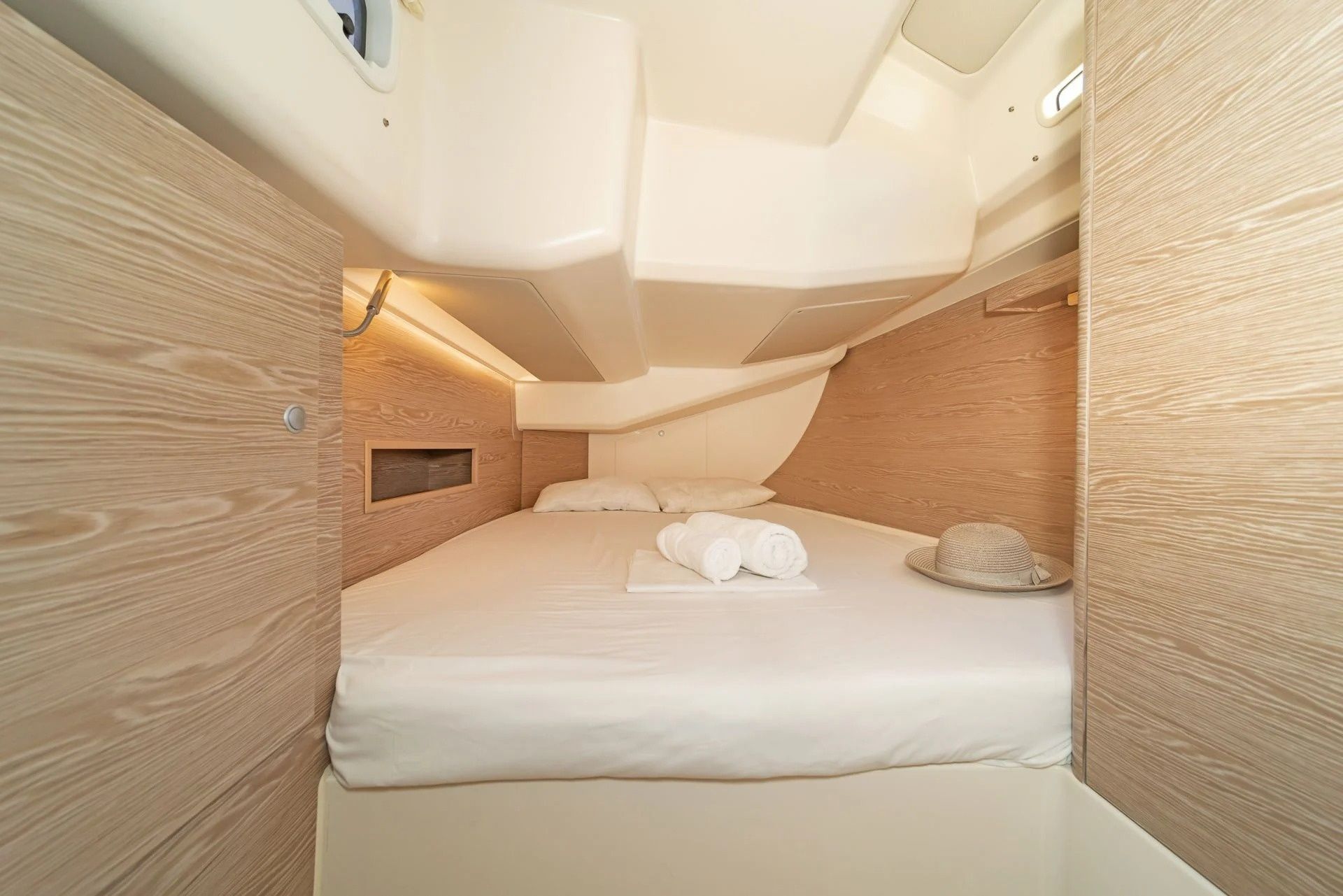 Hanse 458 | Triton
