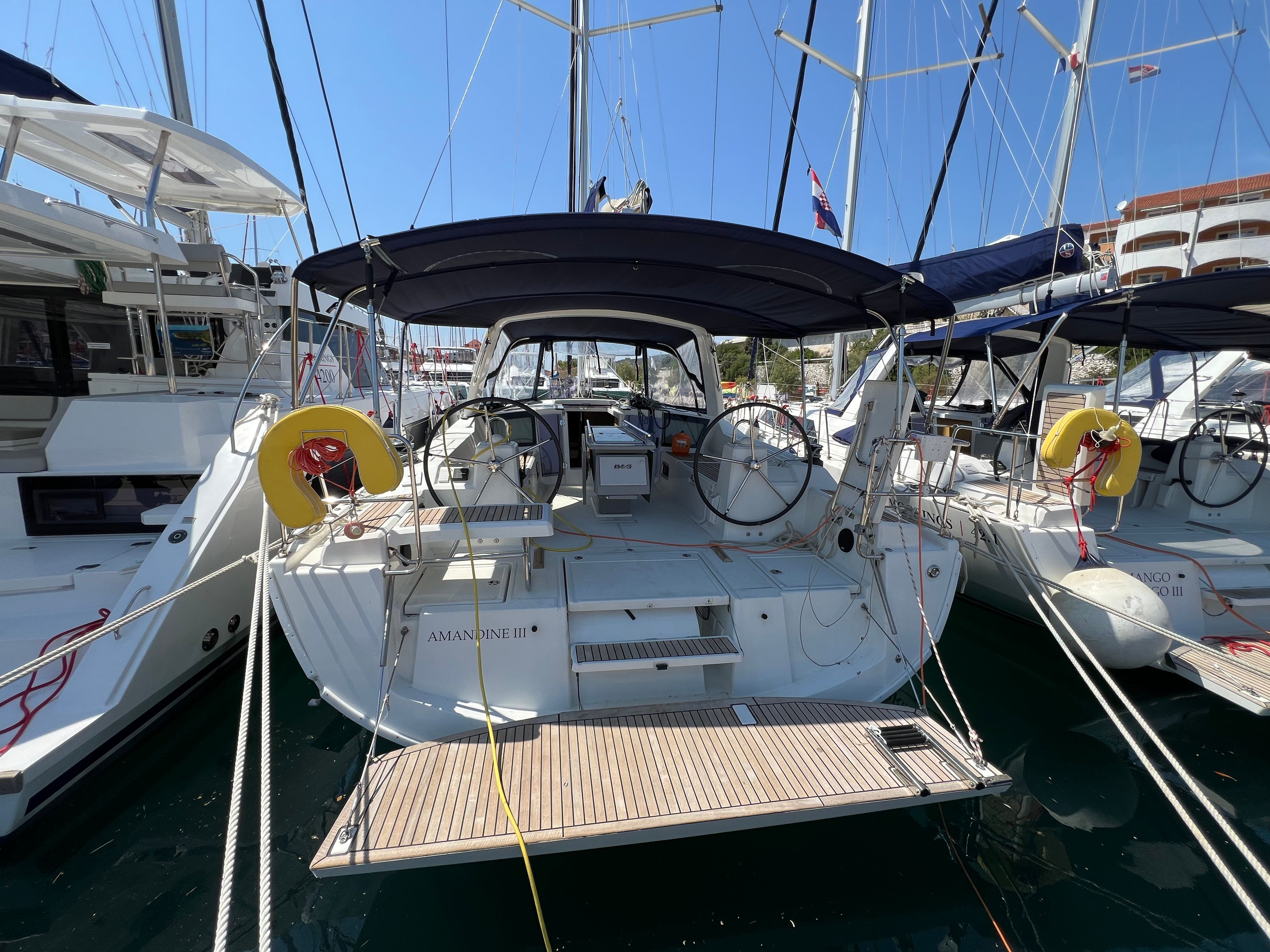 Beneteau Oceanis 41.1 | Amandine 3
