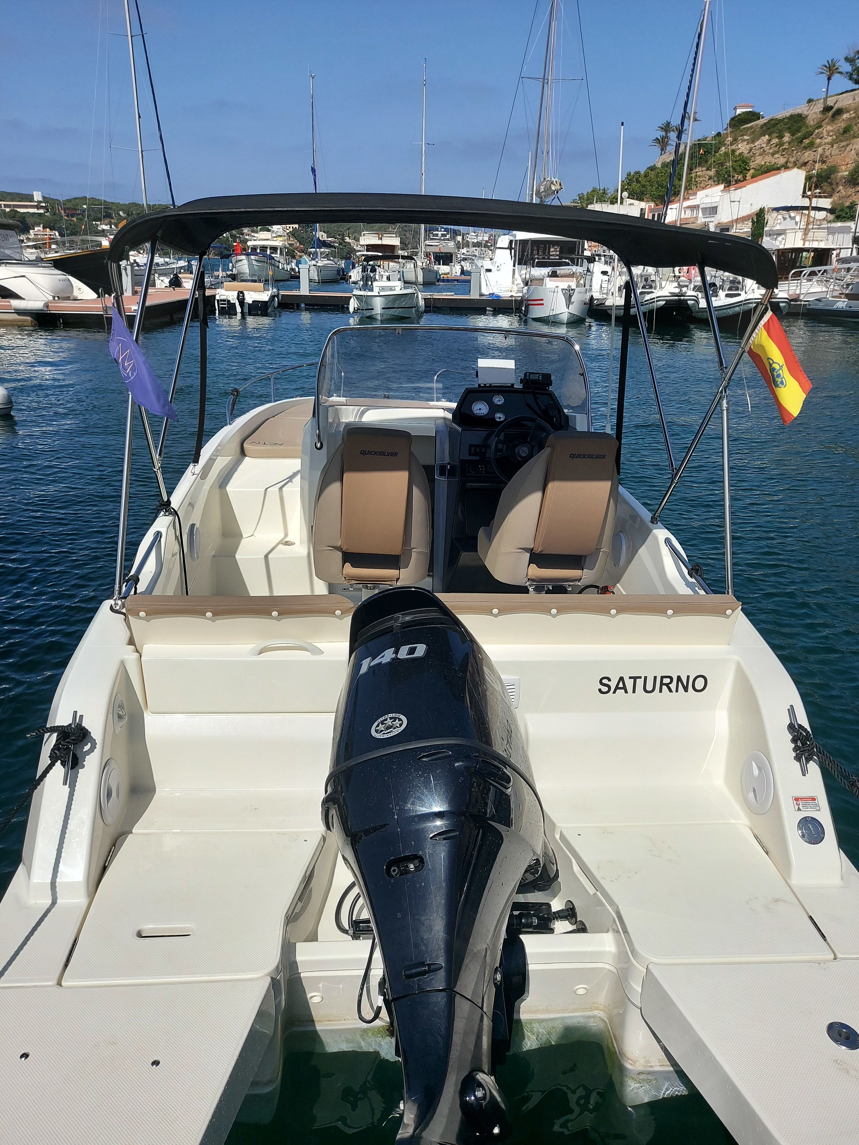 Quicksilver 605 | Saturno