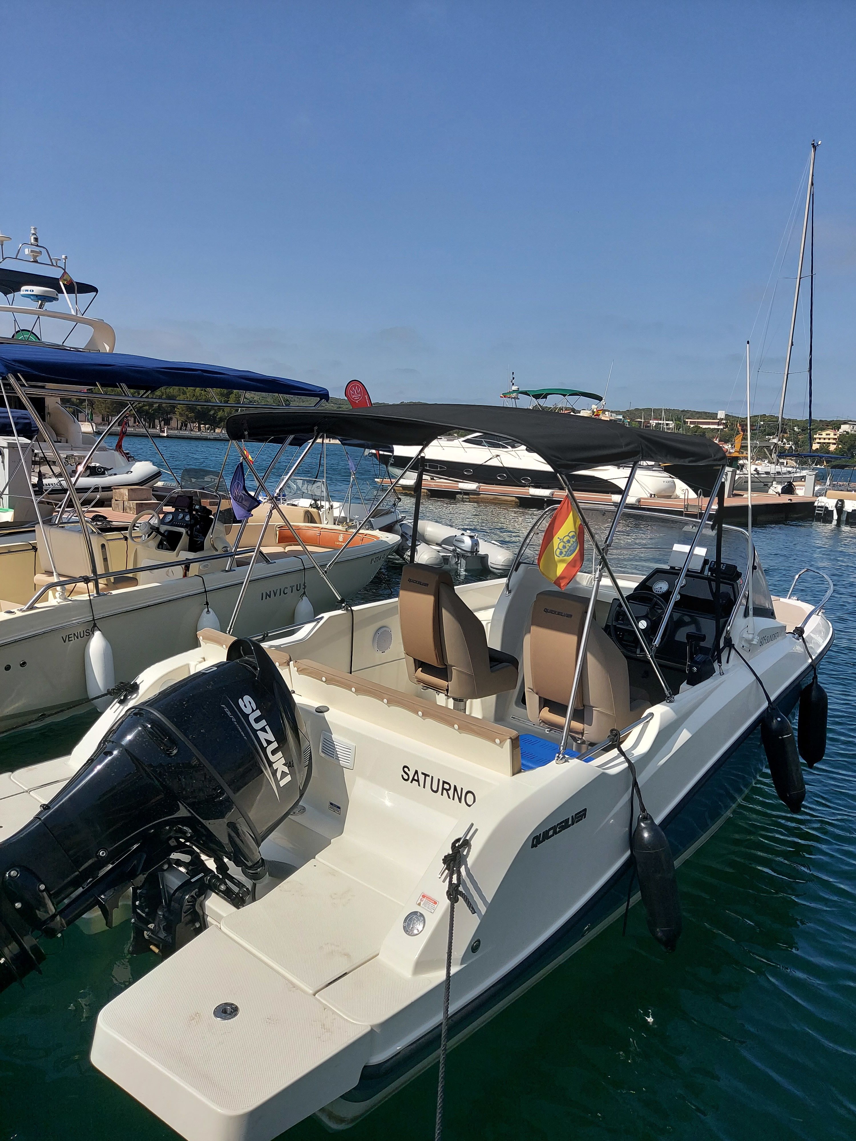 Quicksilver 605 | Saturno