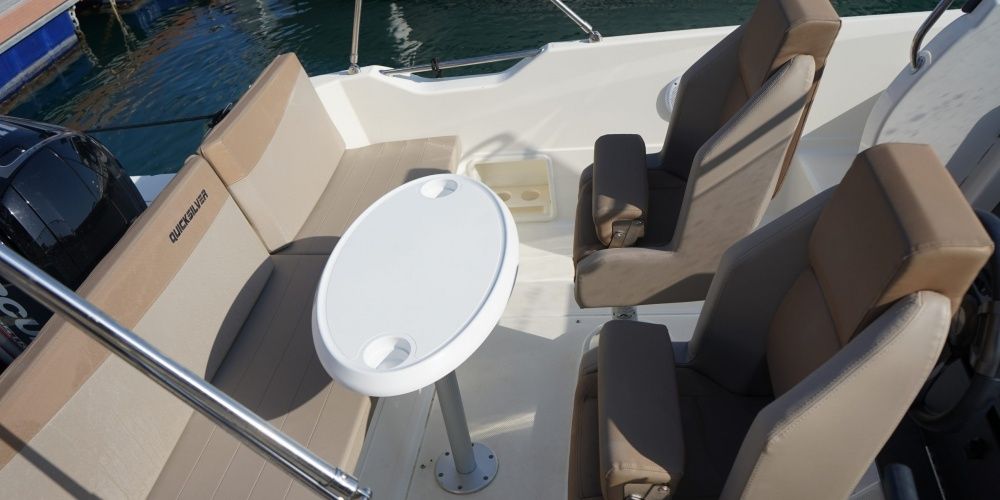 Quicksilver 605 | Saturno