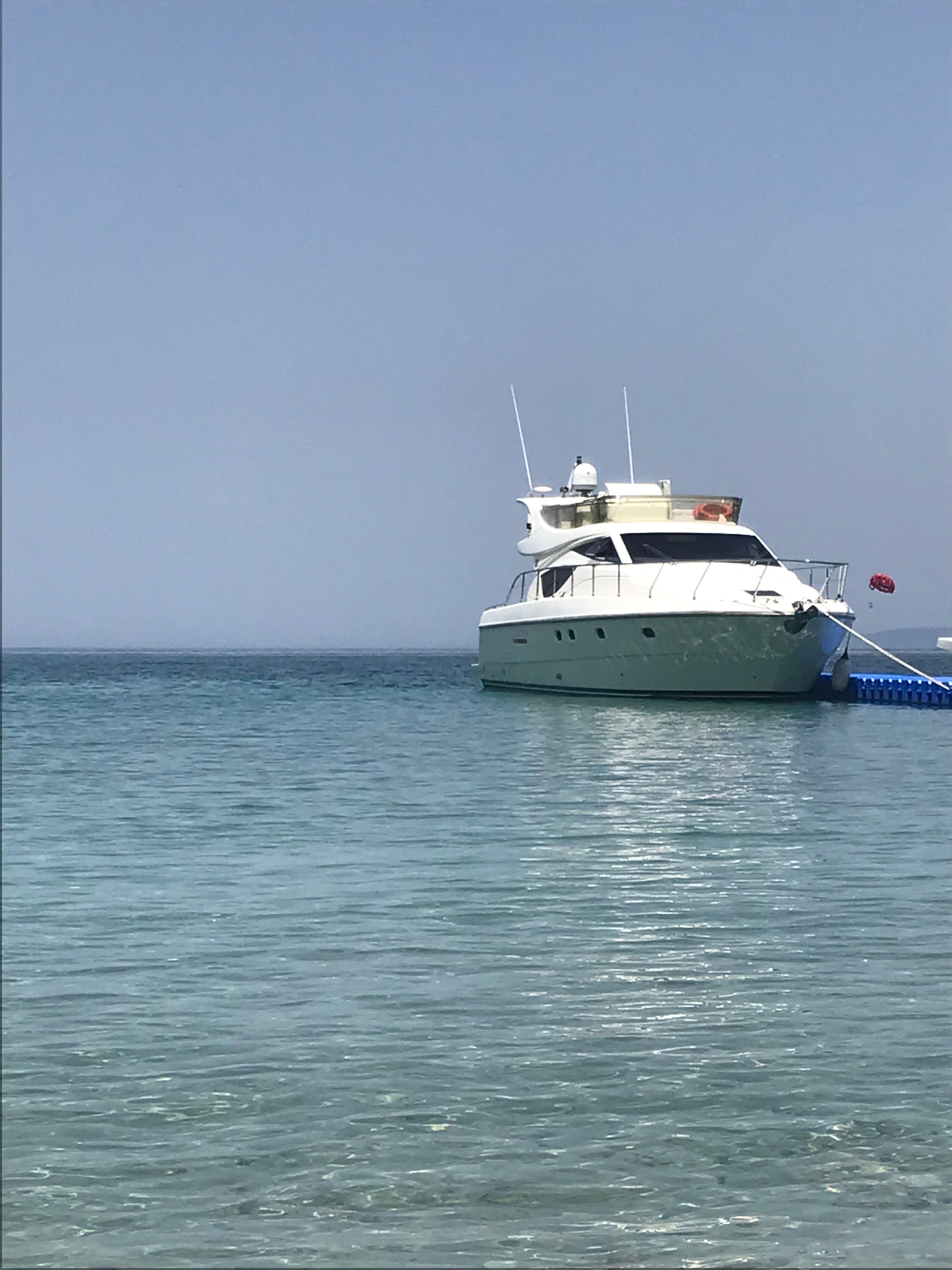 Ferretti 480 | Arabella