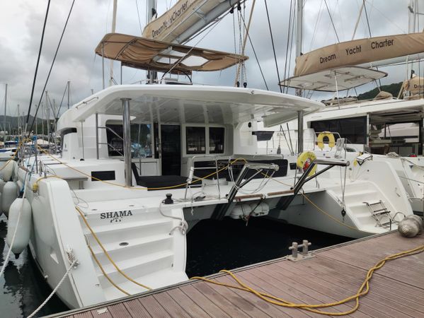 Lagoon 52 F | Shama