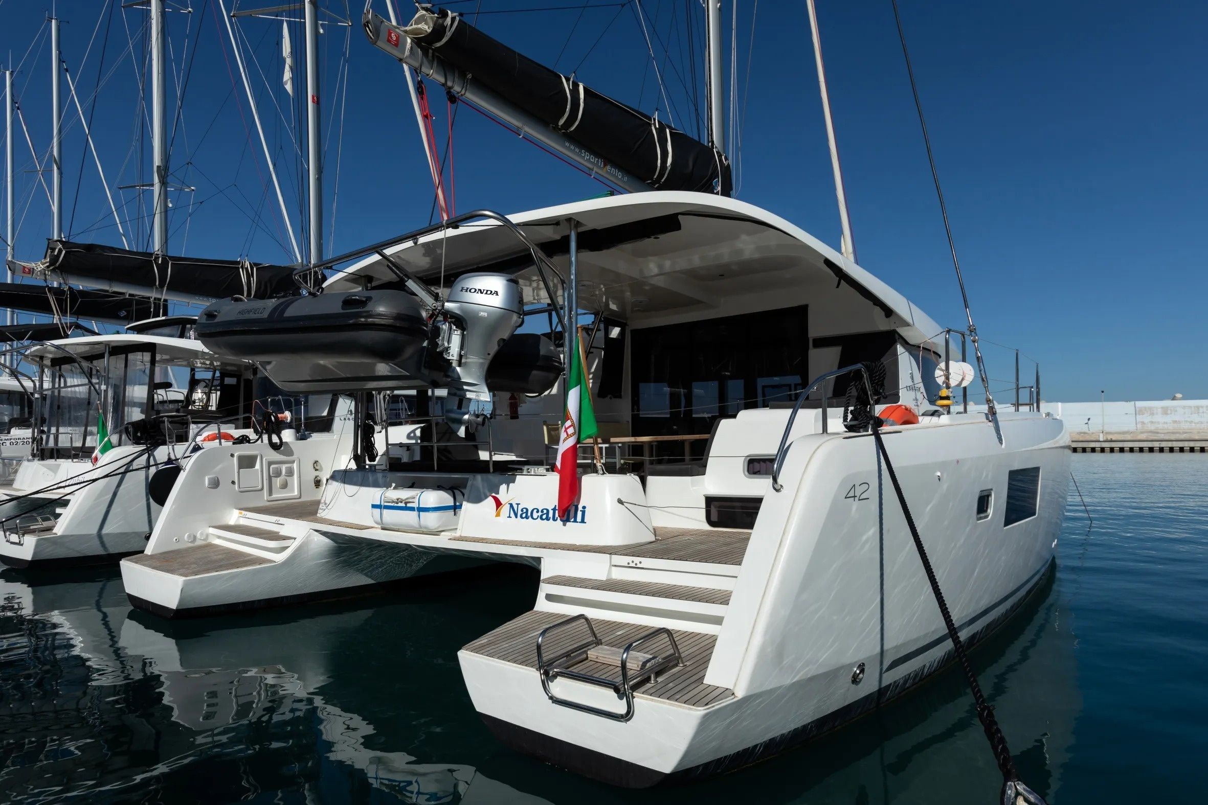 Lagoon 42 | Nacatuli